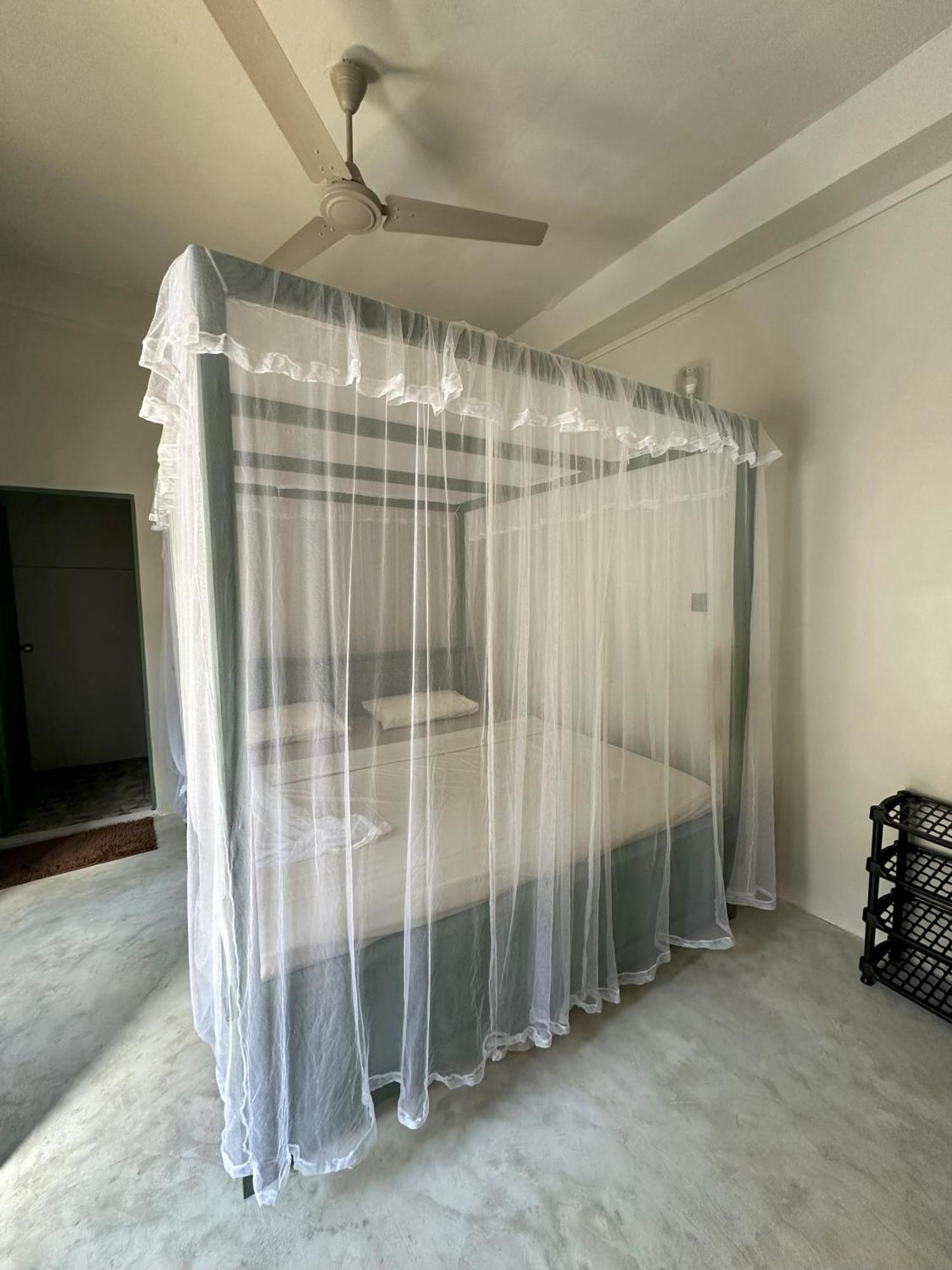 Hawara Coliving Midigama Hotel Bagian luar foto