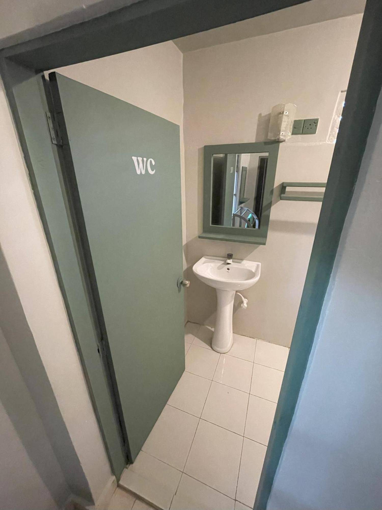 Hawara Coliving Midigama Hotel Bagian luar foto
