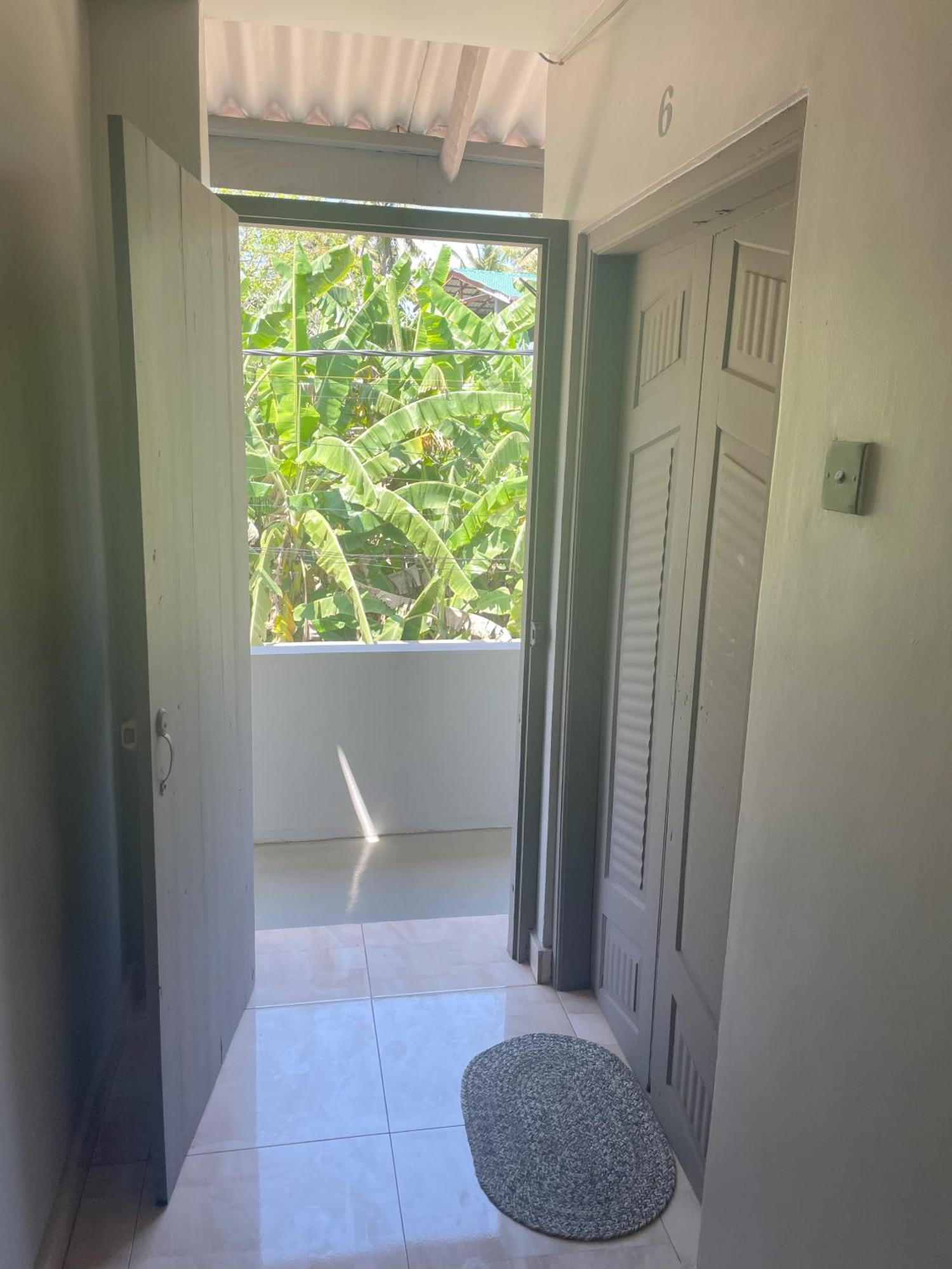 Hawara Coliving Midigama Hotel Bagian luar foto