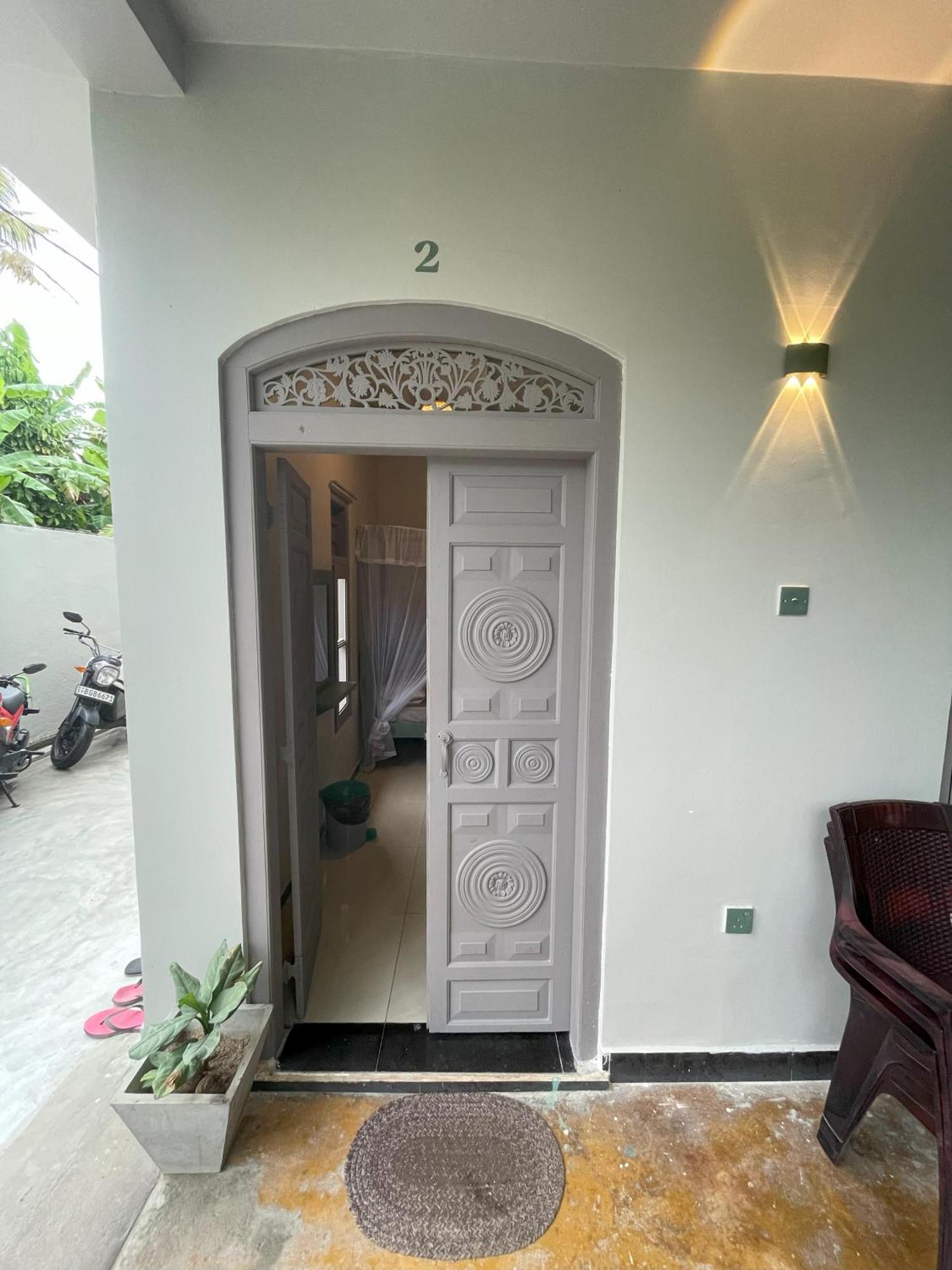 Hawara Coliving Midigama Hotel Bagian luar foto