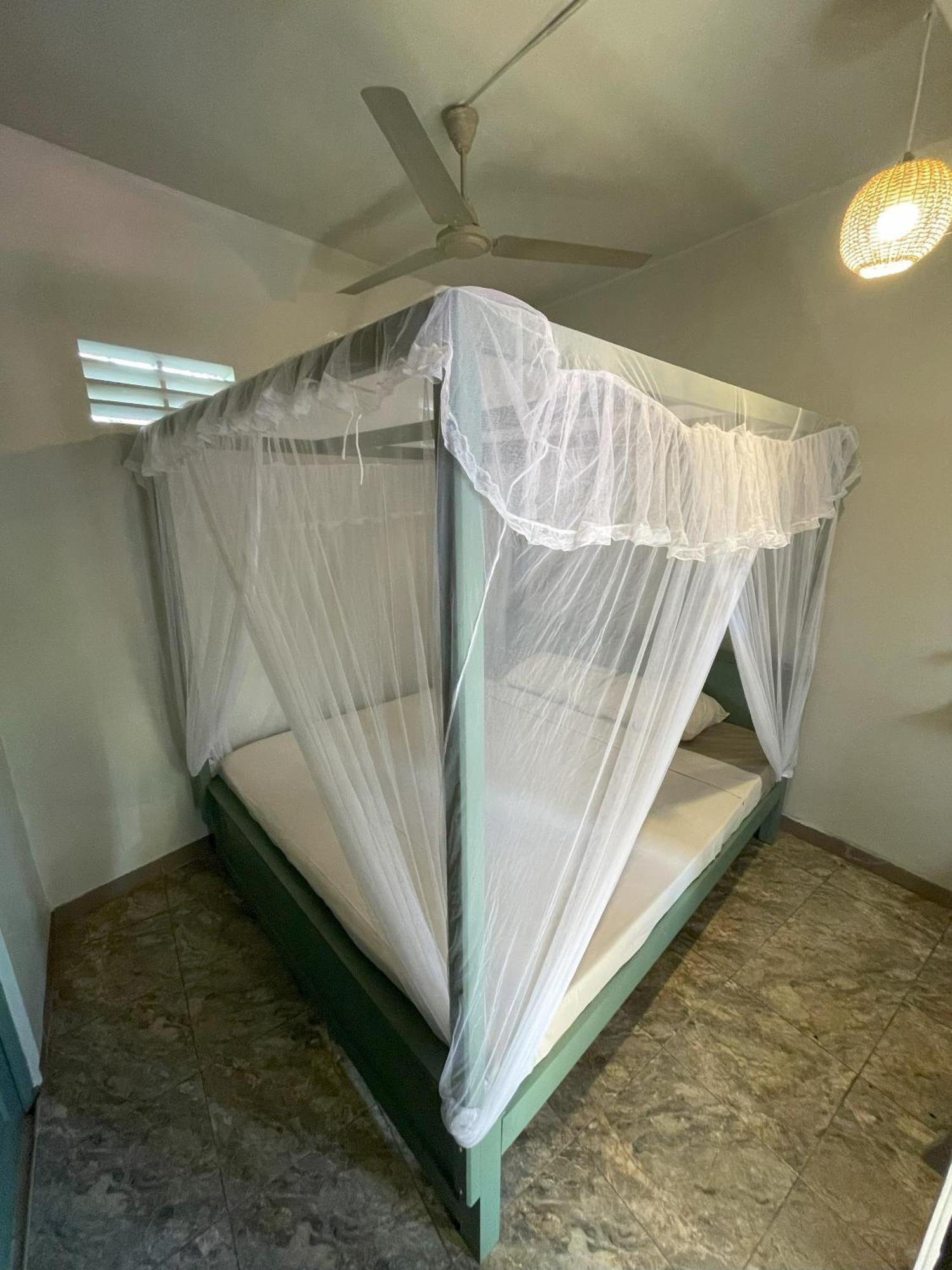Hawara Coliving Midigama Hotel Bagian luar foto