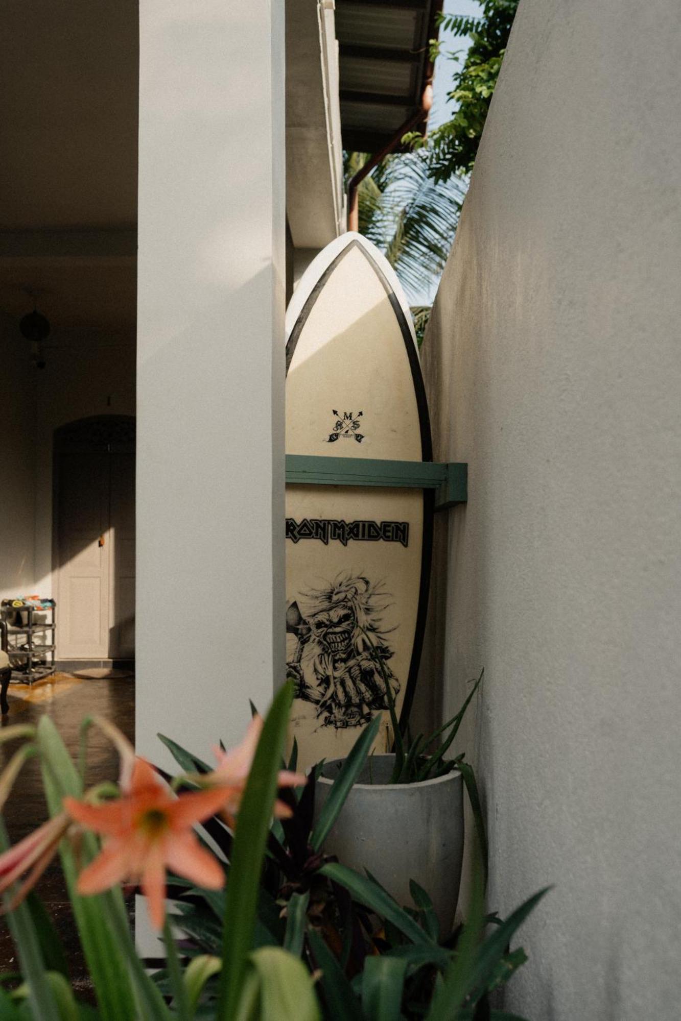 Hawara Coliving Midigama Hotel Bagian luar foto