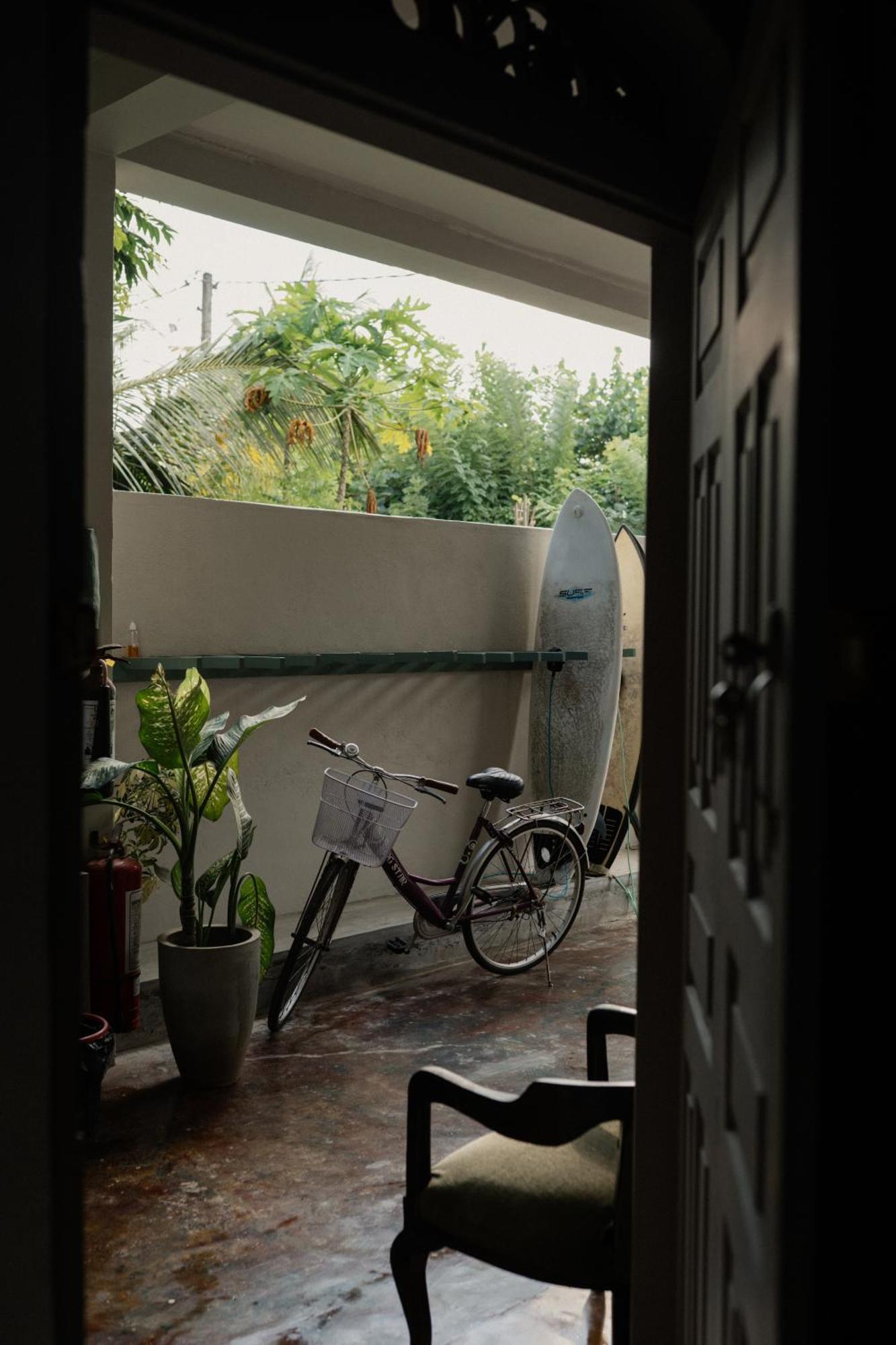 Hawara Coliving Midigama Hotel Bagian luar foto