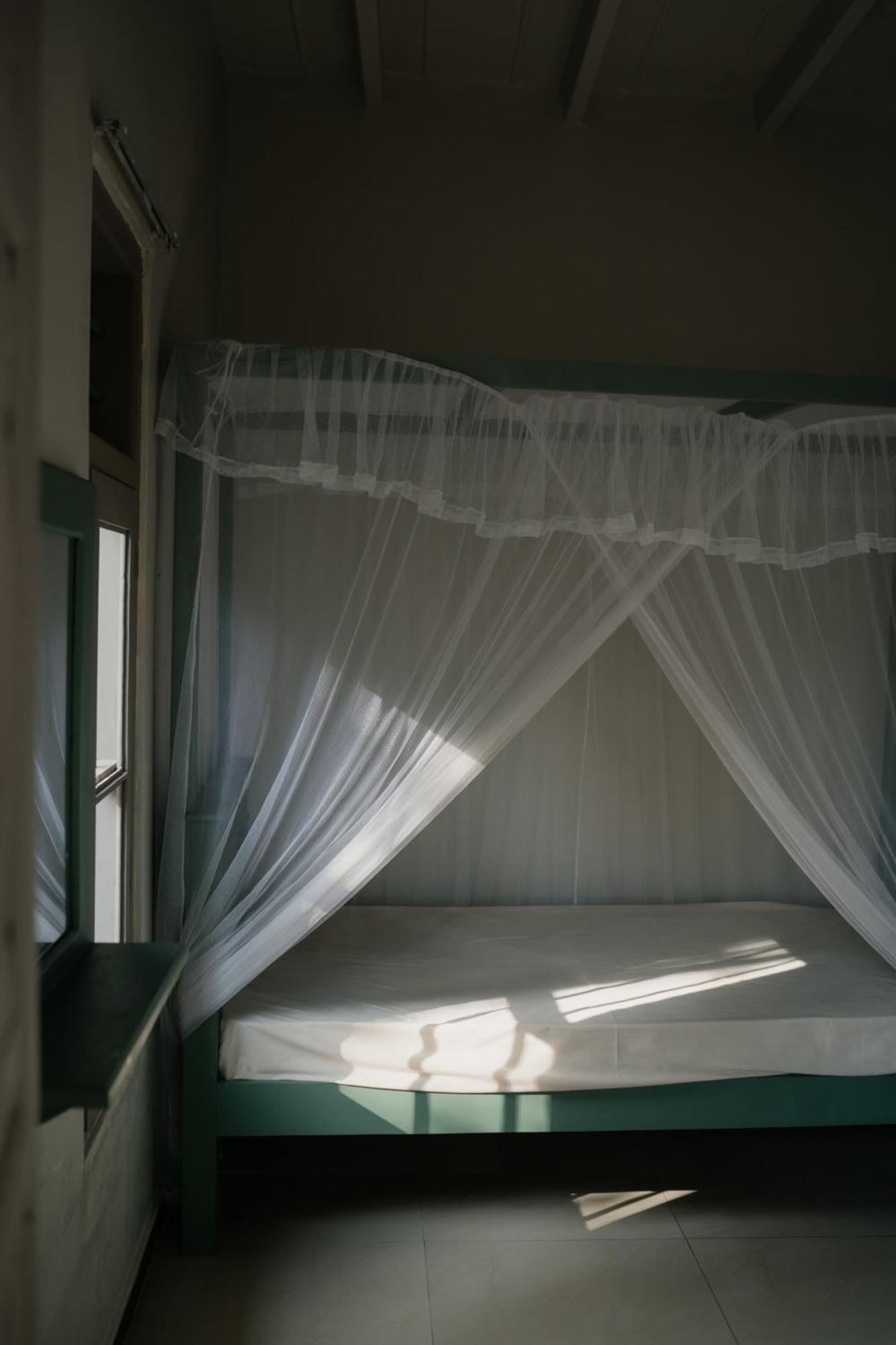 Hawara Coliving Midigama Hotel Bagian luar foto