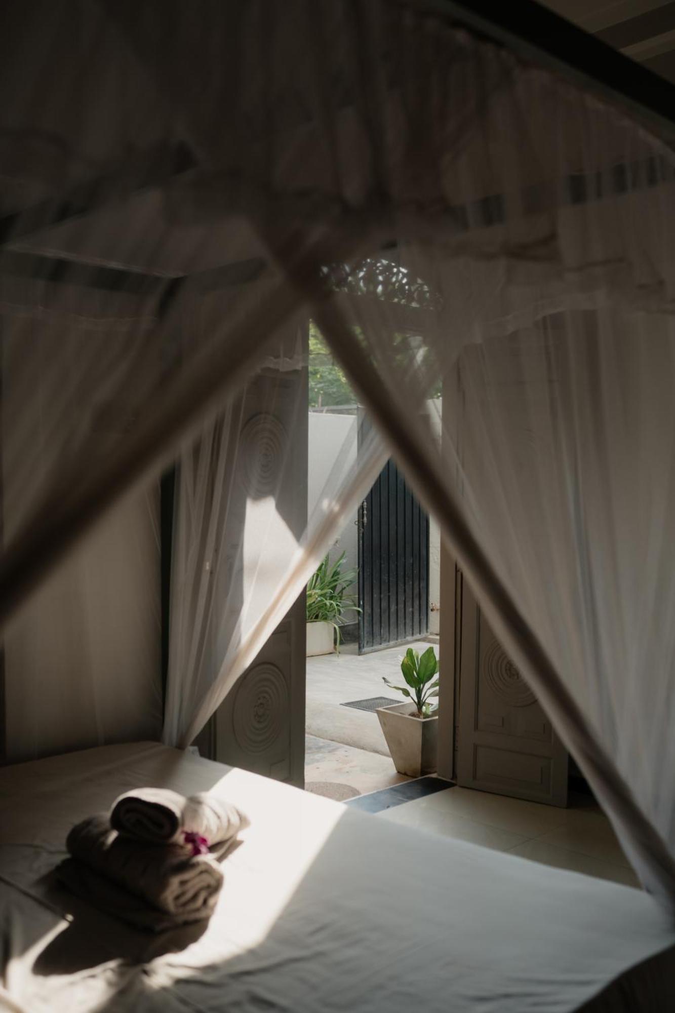 Hawara Coliving Midigama Hotel Bagian luar foto