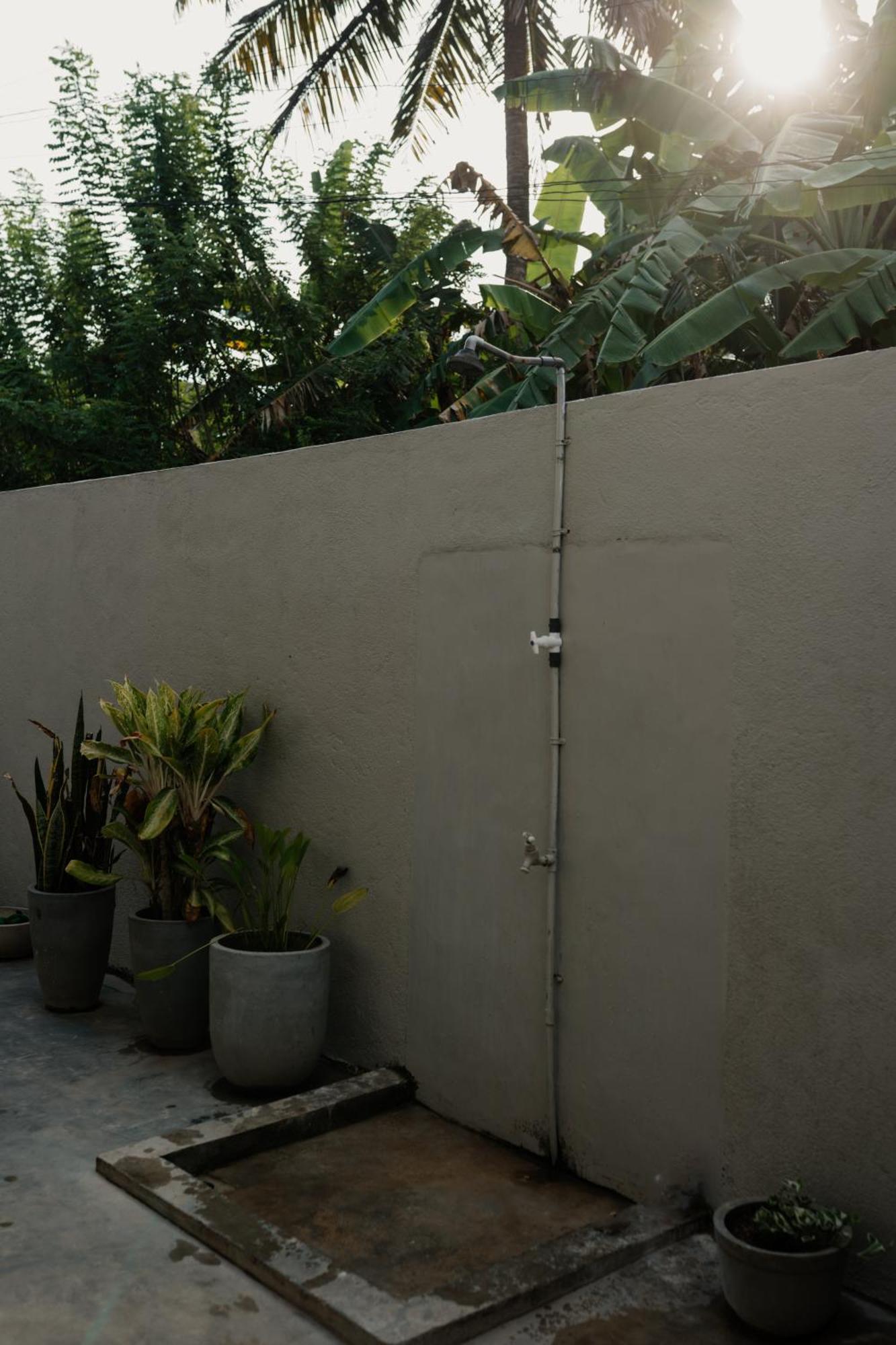 Hawara Coliving Midigama Hotel Bagian luar foto